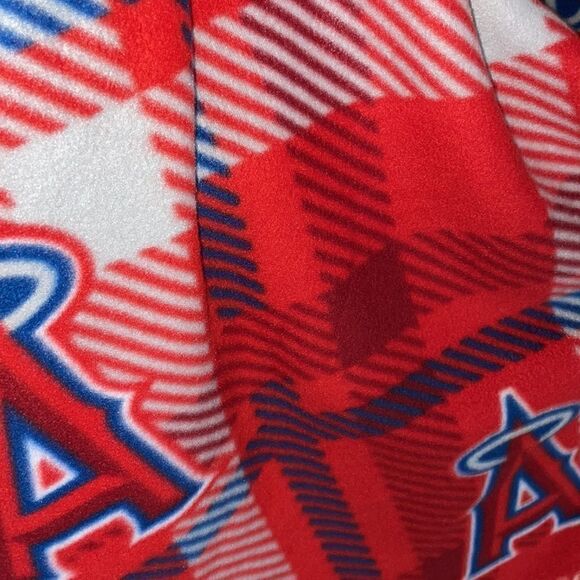 Angels Baseball Throw Blanket l New - Picture 4 of 7